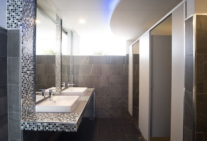 فندق Rodina Beach