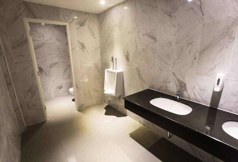 فندق Rodina Beach