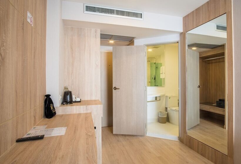 فندق Rodina Beach