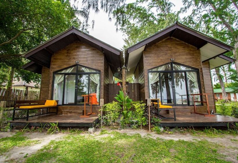 ホテル Salisa Resort