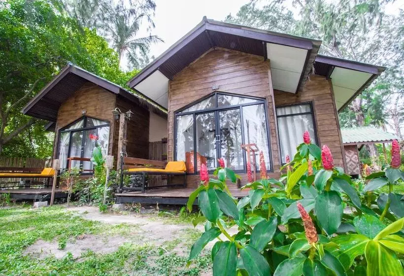 Отель Salisa Resort