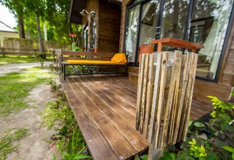 Отель Salisa Resort