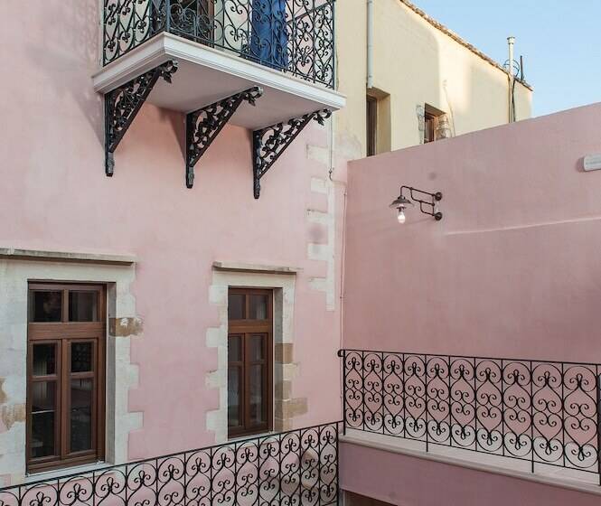 هتل Serenissima Boutique