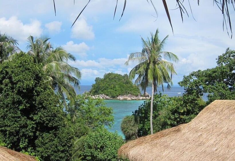 Отель Ten Moons Lipe Resort