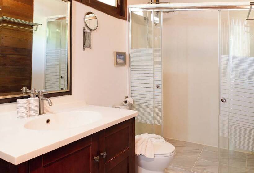 Отель Ten Moons Lipe Resort