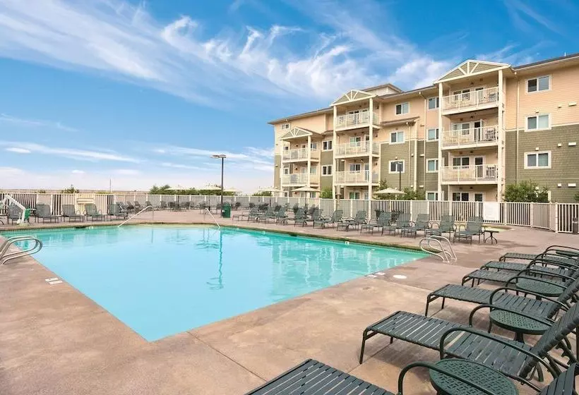 בית מלון כפרי Worldmark Long Beach