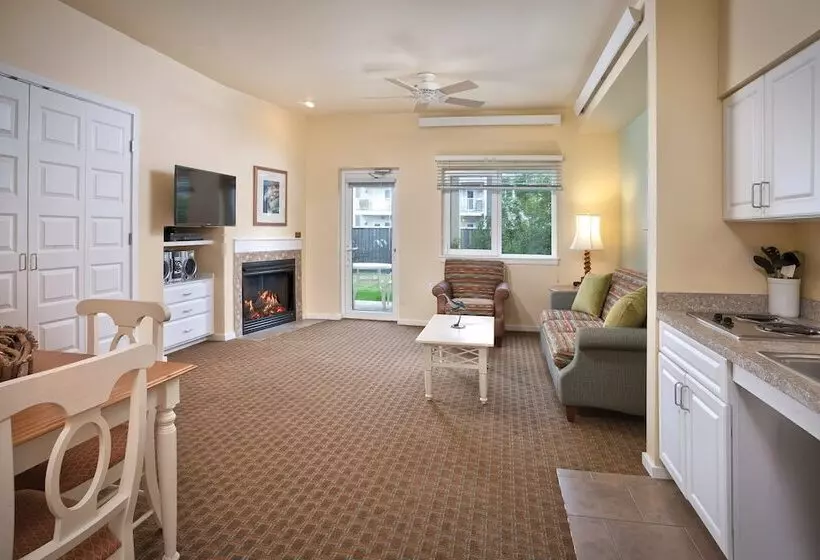 בית מלון כפרי Worldmark Long Beach