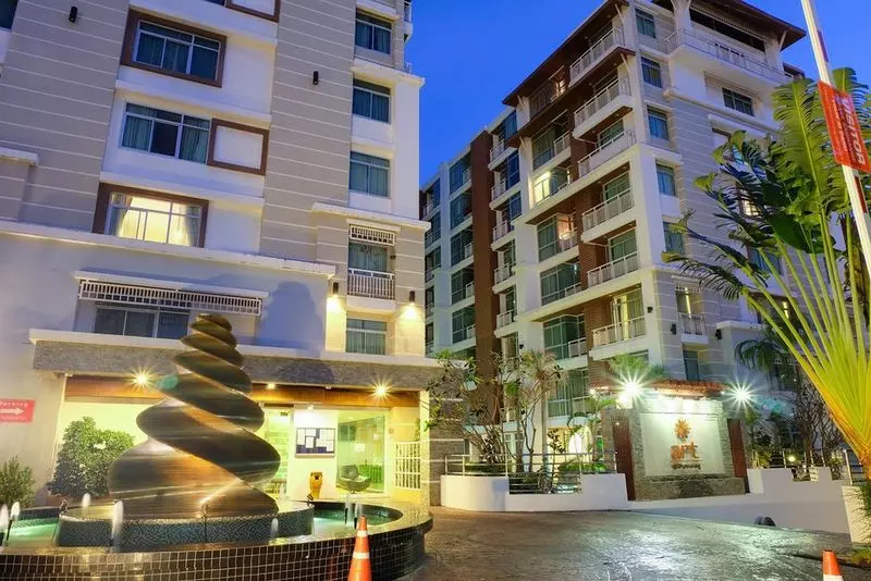 Icheck Inn Residences Patong