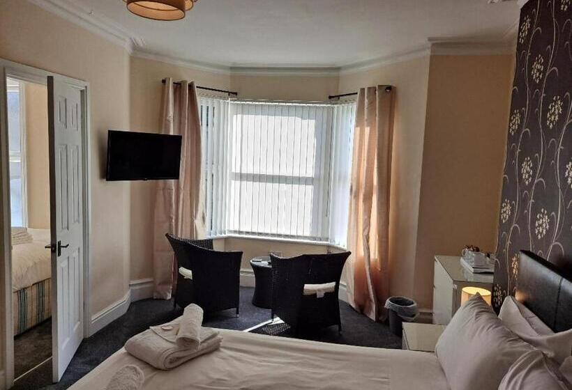 بنسيون The Sanderling