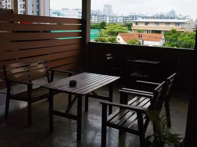 هاستل Vx The Fifty