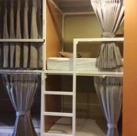 هاستل Vx The Fifty