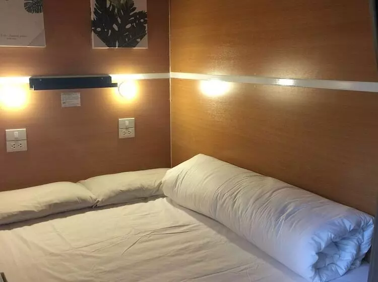 هاستل Vx The Fifty