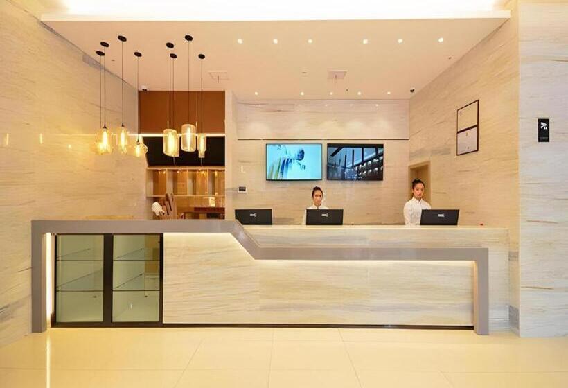 فندق City Comfort Inn Shiyan Wudang Mountain