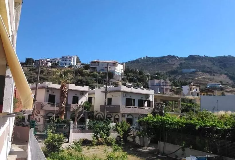 Hotelli Fotula Studios