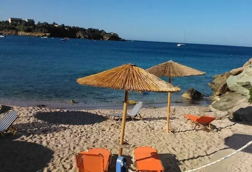 Hotelli Fotula Studios