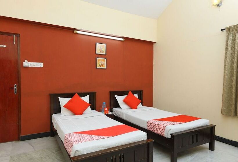 Hotell Oyo 20006 Silverkey T Nagar
