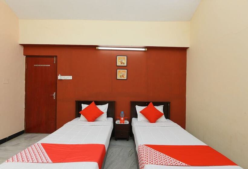 Hotell Oyo 20006 Silverkey T Nagar