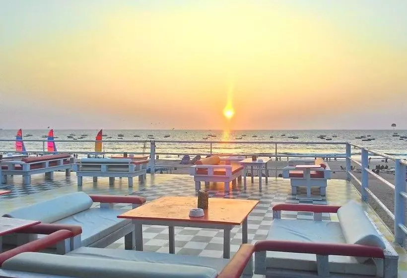 Hotel Arudra At Cisco S Beach Shack & Cottages