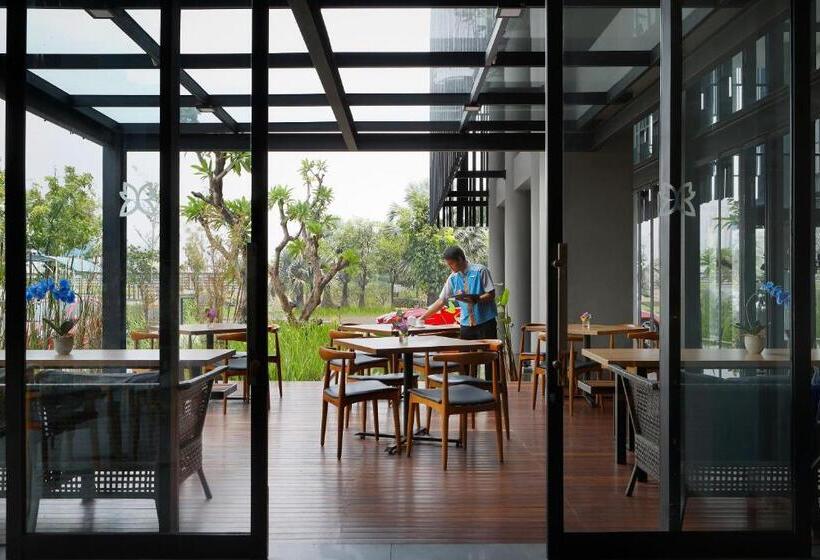 Batiqa Hotel Jababeka Cikarang