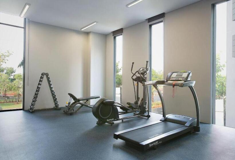 Batiqa Hotel Jababeka Cikarang