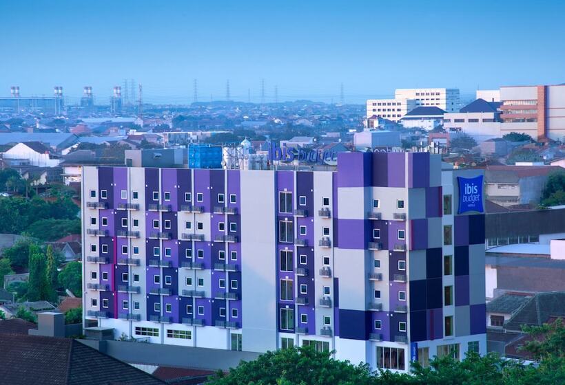 فندق Ibis Budget Semarang Tendean