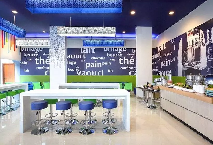 Szálloda Ibis Budget Semarang Tendean