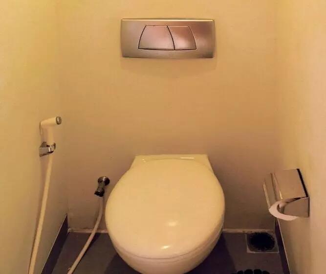 Szálloda Ibis Budget Semarang Tendean