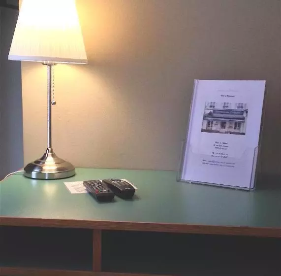 Отель Hôtel Des 3 Marches  Logis Hôtel Restaurant