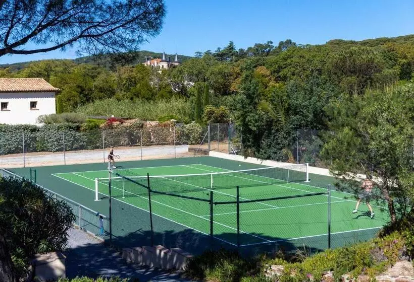 Отель La Garbine