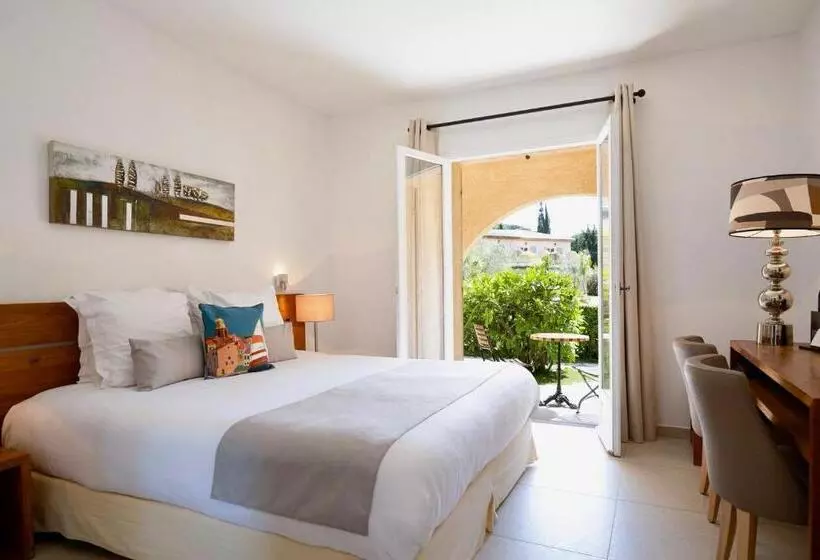 Отель La Garbine