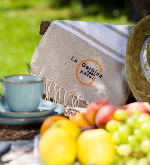 Отель La Garbine