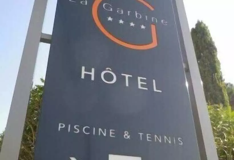 Отель La Garbine