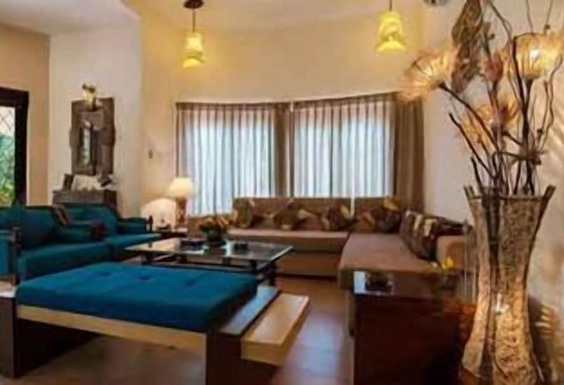 ホテル La Sunila Suites & Villas By Wsi