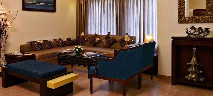 ホテル La Sunila Suites & Villas By Wsi