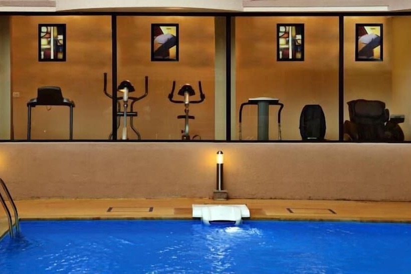 ホテル La Sunila Suites & Villas By Wsi