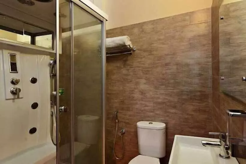 فندق La Sunila Suites & Villas By Wsi