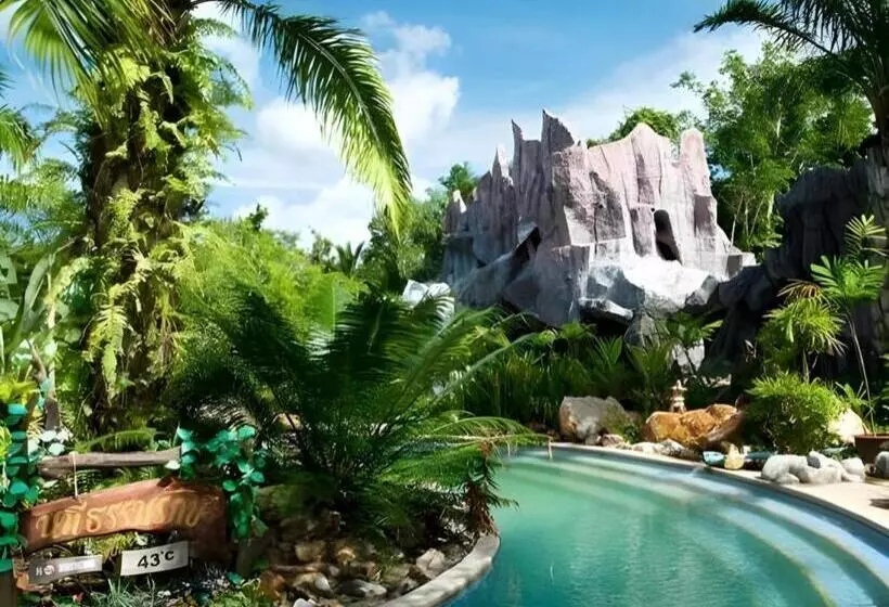 فندق Nattha Waree Hot Spring Resort And Spa