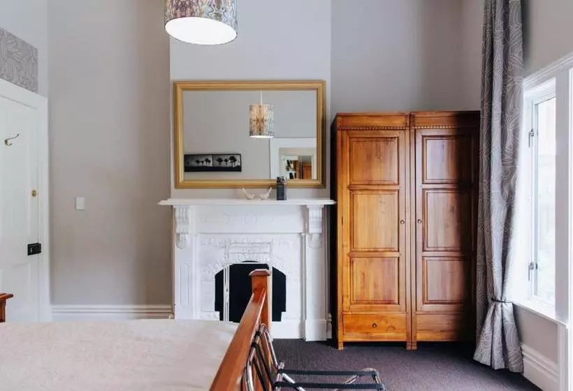 فندق Pomeroy S On Kilmore