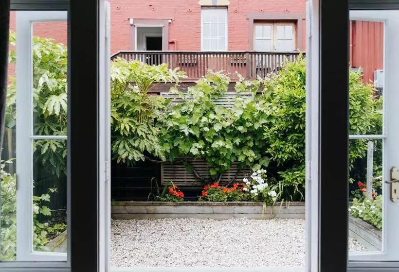 فندق Pomeroy S On Kilmore