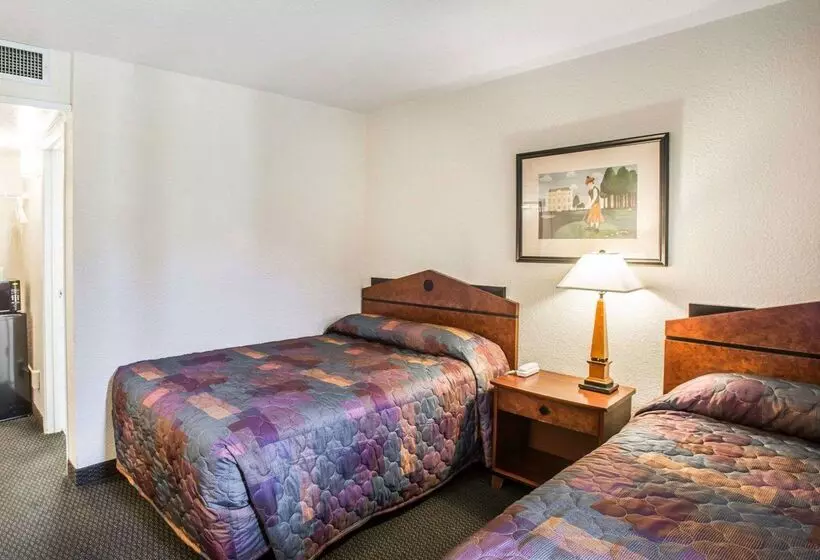 ホテル Rodeway Inn Greeley