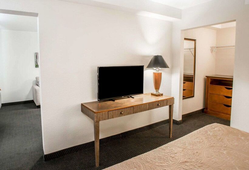 ホテル Rodeway Inn Greeley