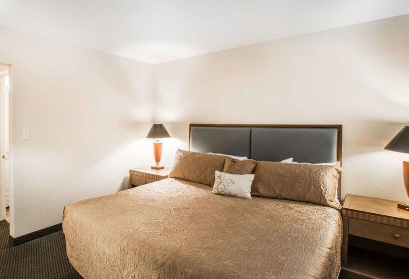 ホテル Rodeway Inn Greeley