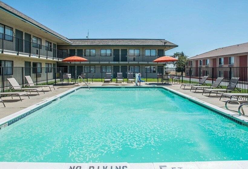 ホテル Rodeway Inn Greeley