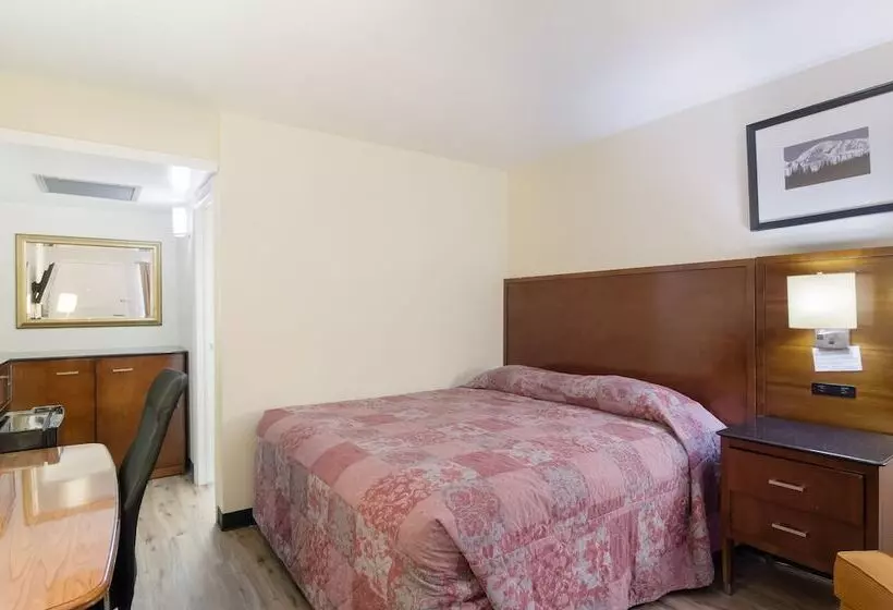 ホテル Rodeway Inn Greeley