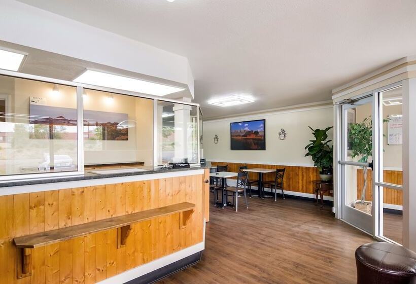 ホテル Rodeway Inn Greeley