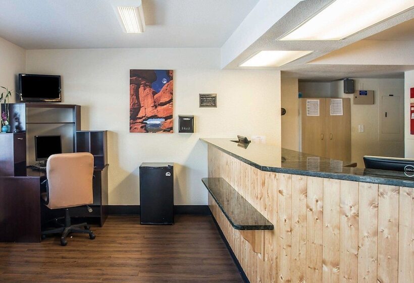 ホテル Rodeway Inn Greeley