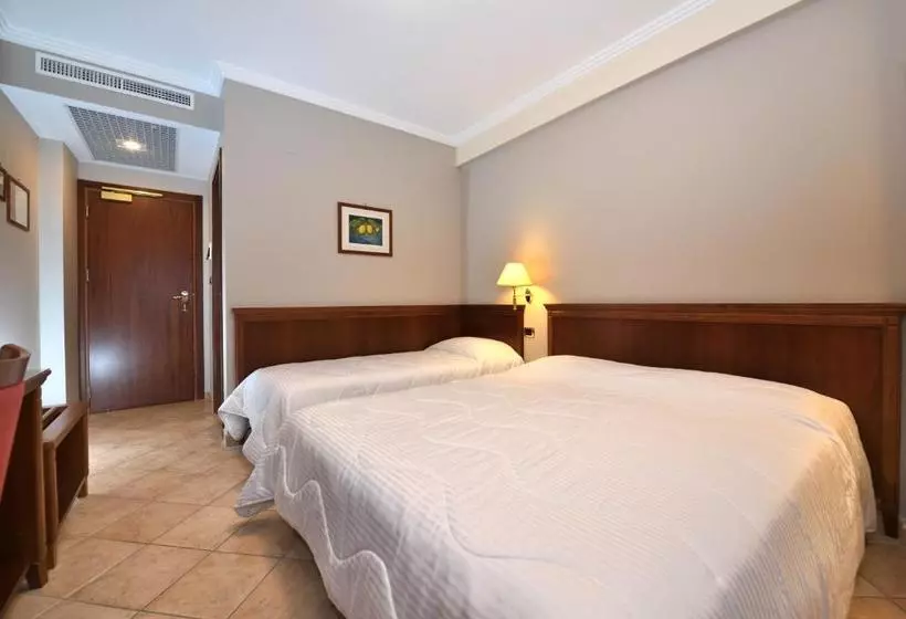 בית מלון כפרי Ristorante Rossemi