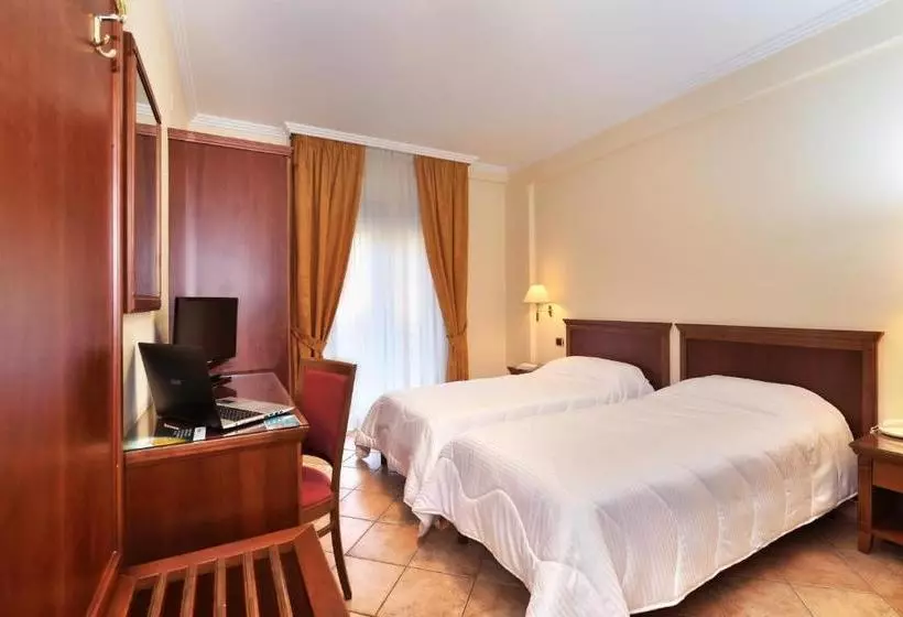 בית מלון כפרי Ristorante Rossemi