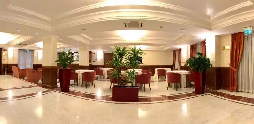 בית מלון כפרי Ristorante Rossemi