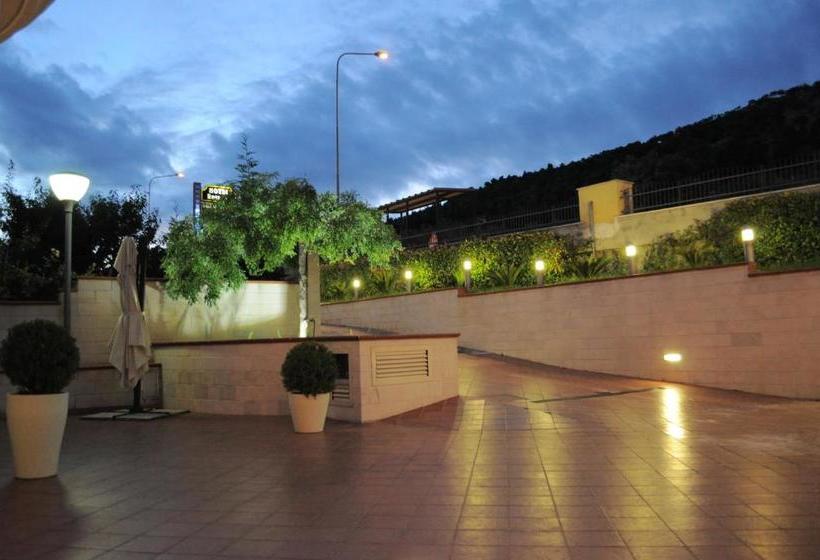 Отель Ristorante Rossemi